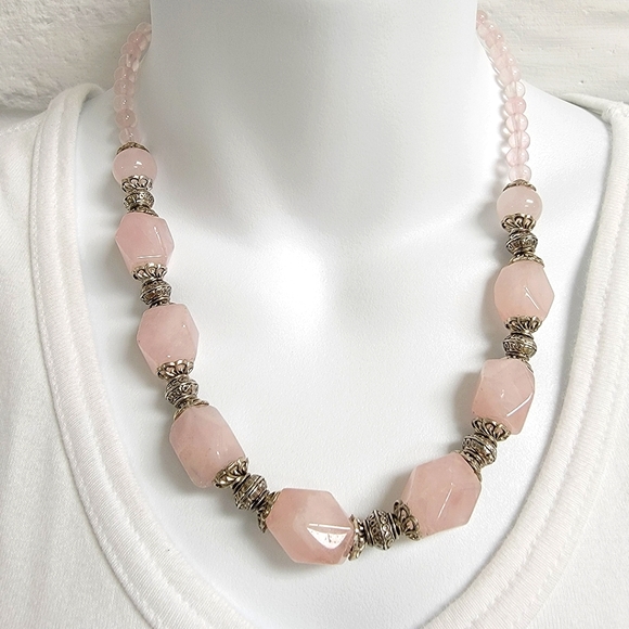 Rose Quartz Beaded Necklace - Picture 2 of 10